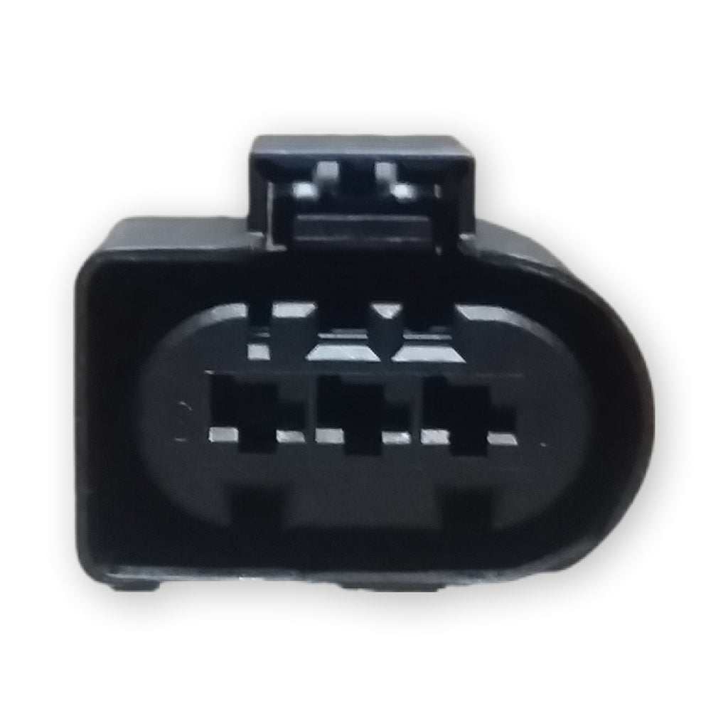 3 PIN AUTOMOTIVE D-PLUG